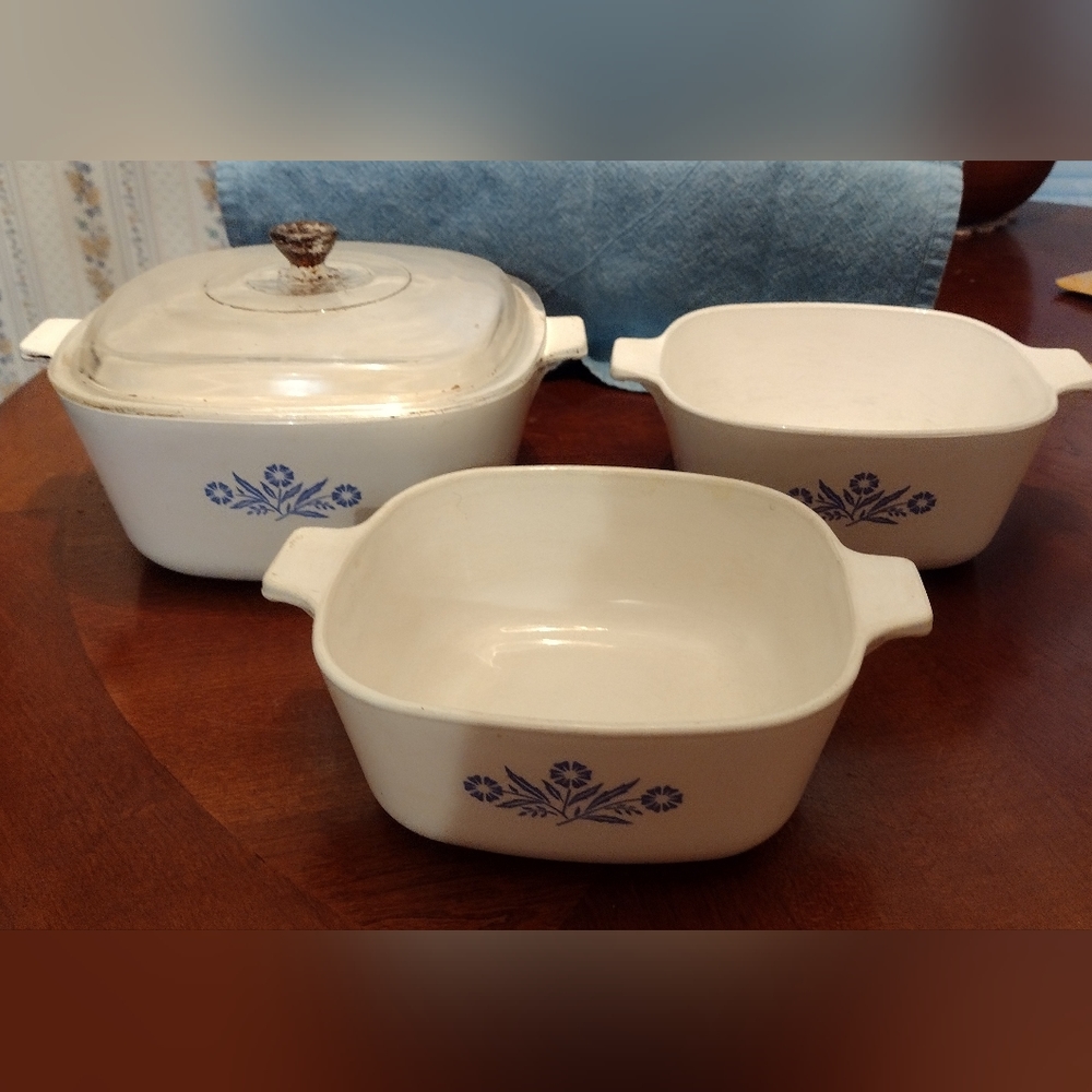 Vintage CorningWare Cornflower Blue Set of 3 Casserole Dishes